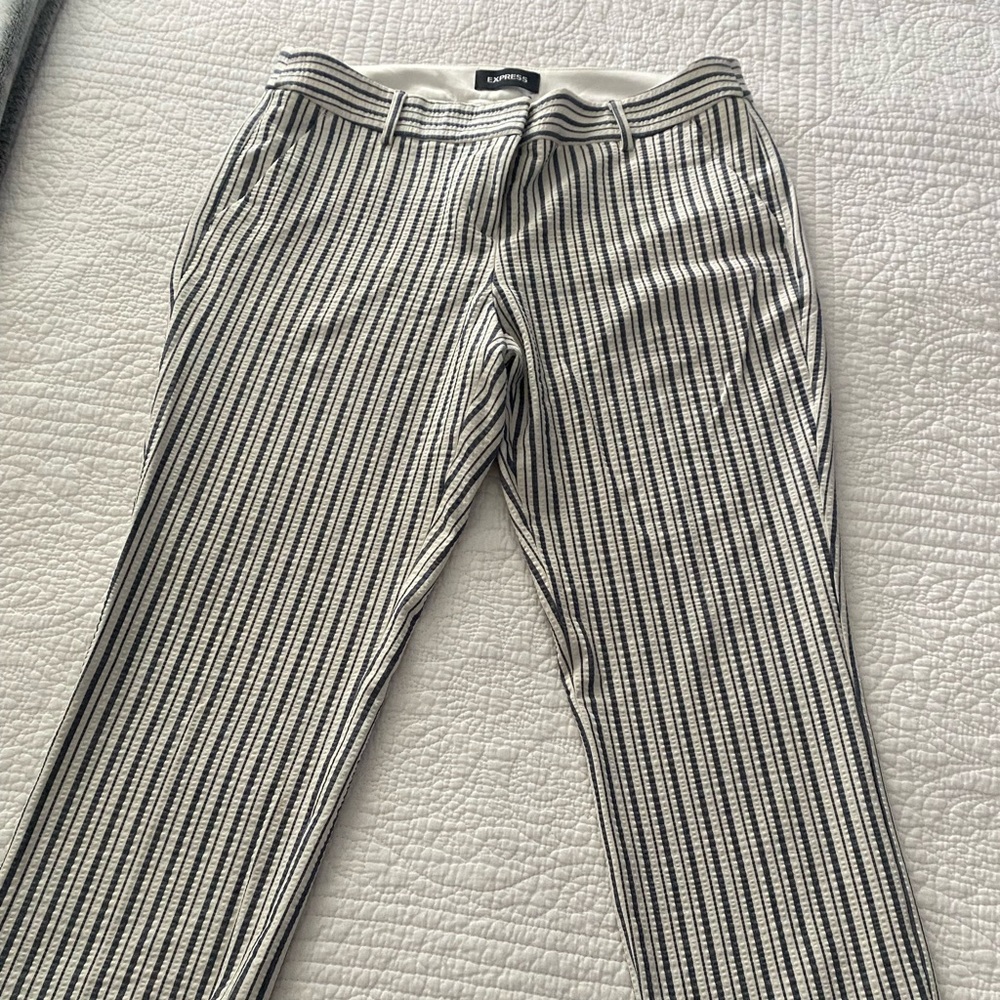 New seersucker Express ankle pants